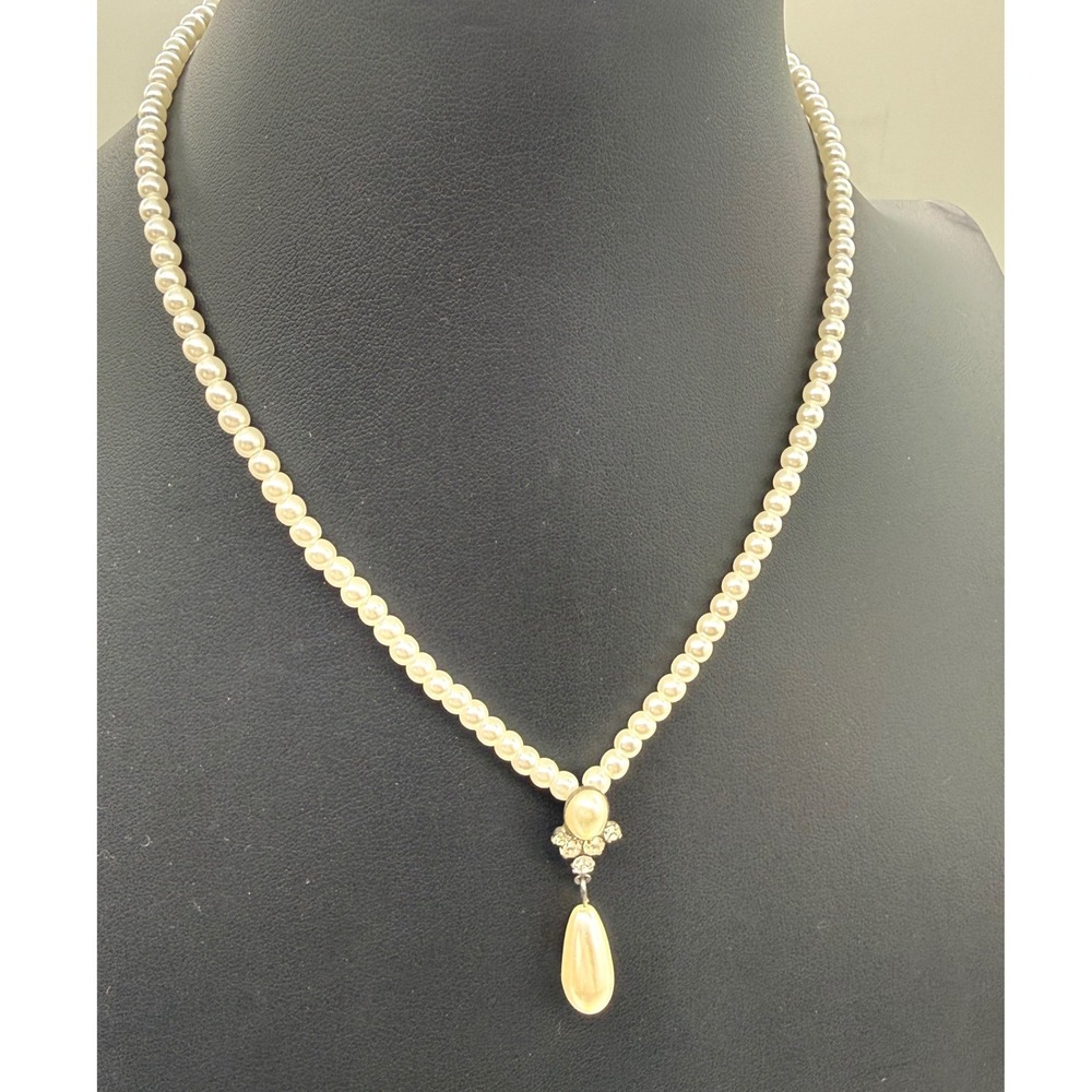 Vintage Elegant Faux Pearl Teardrop Pendant Necklace Rhinestone Accent Gift